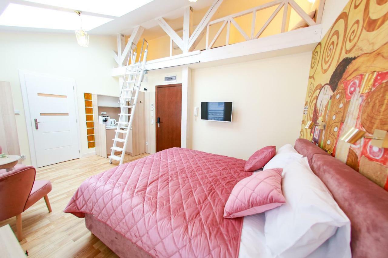 Sky&Light Apartments Krakow Luaran gambar