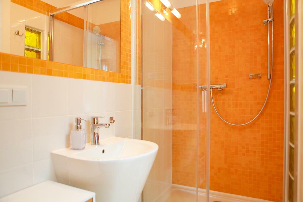 Sky&Light Apartments Krakow Luaran gambar